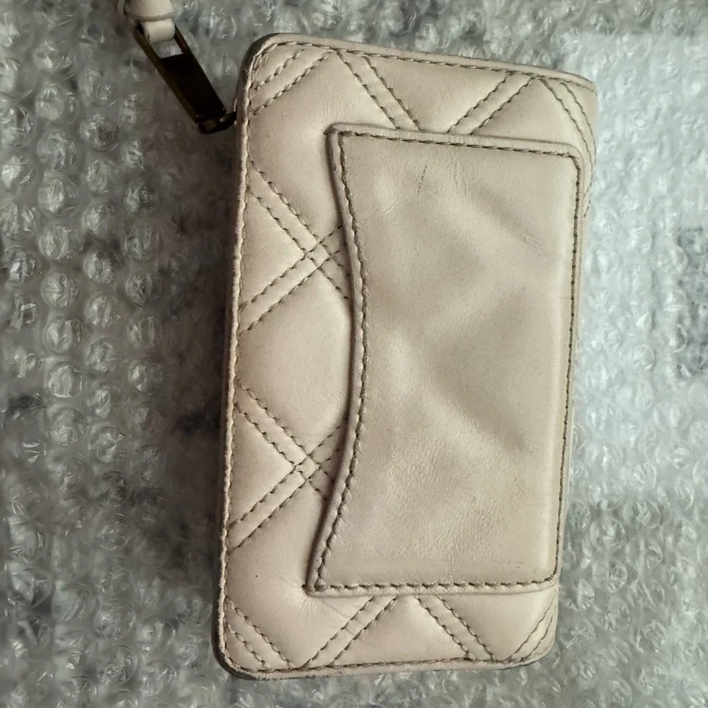 Marc Jacobs Cream Quilted Wallet with COA
